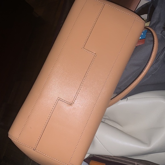 Tory Burch Caramel Tote 60% off - Picture 6 of 8